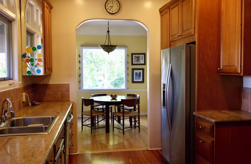 Mid-Wilshire House | BEAUTIFUL 1920s CHARMING 3-BR HOME in the HEART OF L.A.