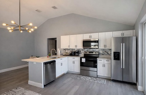 Temple Crest House | Beautiful 3BR Family Home Near USF & Busch Gardens