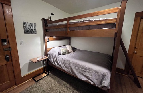Aztec House | Beautiful 4-bedroom historic building in the heart of the Four Corners