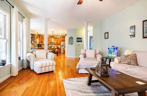 Woodlake House | Beautiful and Spacious home w/Outdoor Kitchen