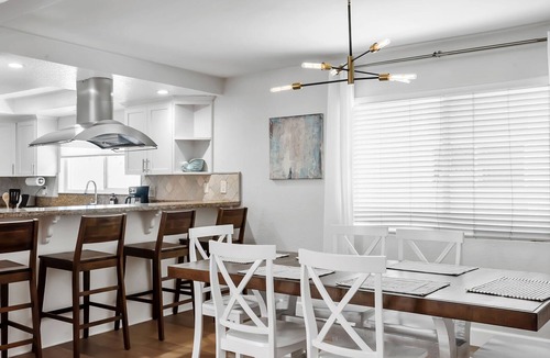 North Redondo House | Beautifully Remodeled 2-Bed 2.5-Bath 1,465 Sq. Ft. Townhome!
