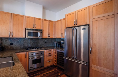 La Jolla Condo | Bird Rock Resort Style Living by the Beach - Seahaus, La Jolla