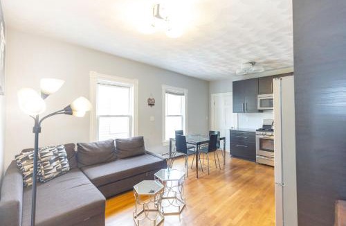 Allston Apartment | Boston Landing Stays