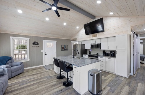 Clarksville Cabin | Brand new 2-bedroom cabin just outside the city limits of Clarksville.