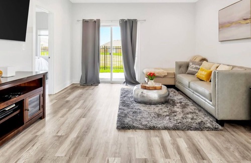 Bel Aire House | Brand New House with alot of ￼amenities. 5 miles from Striker sport complex.