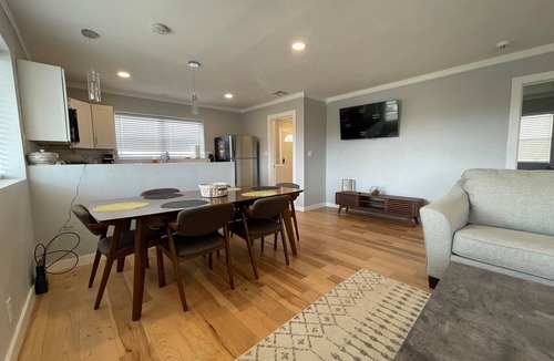 Globe House | Bright 3 bedroom, 2 bath home; game room w/arcade machines - basketball machine