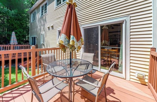 Bar Harbor Cabin | Bright Home next to Glen Mary Park w/Deck, Grill, WiFi - Walk into Town/Acadia