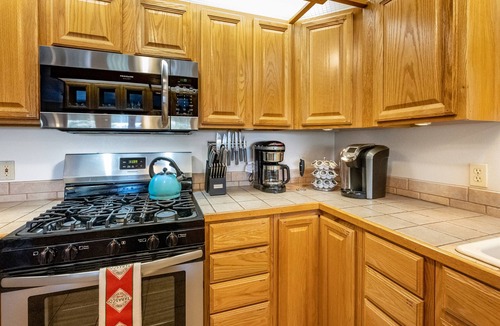 Angel Fire House | Cabin Walkable to Lake with Hot Tub, Deck & Views, Pool Table, Near Golf & Bike