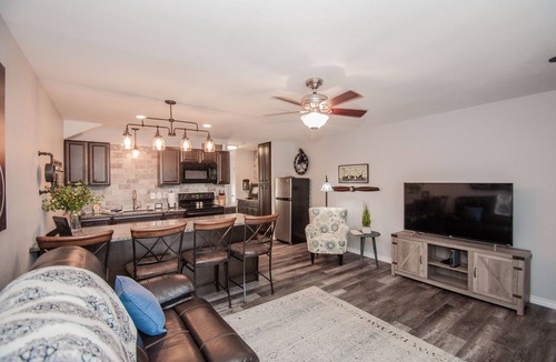 Canyon Lake Condo | Canyon Lake get-a-way w/beautiful sunset view