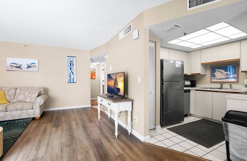 St. Pete Beach Condo | 🌴 Caprice Resort Unit #104 – Cozy Coastal Comfort in St. Pete Beach