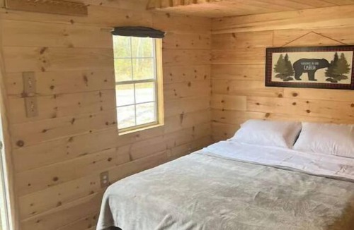 Spurlockville Cabin | Cardinal Cabin Near Hatfield McCoy Ivy Branch Trails