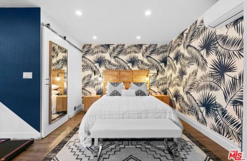 Westchester House | Casa Blanca - MODERN, CHIC, Peaceful and Private, Guest House - Pool, Sauna, Free Parking