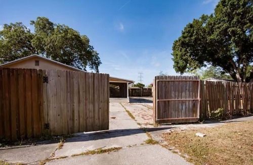 Greater Palm River Point CDC House | Central Tremendous 4-bedroom house with AC in sunny Tampa