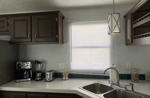 Bloomfield House | Centrally located 3BR 2B retreat in the 4 Corners. AC, outdoor security cameras