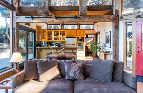 Mendocino House | Chapman Point House - beauty, history and modernity all in one.