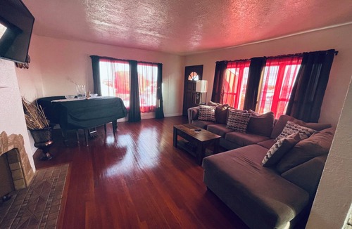 View Park-Windsor Hills Apartment | Charming, Cozy Casita!