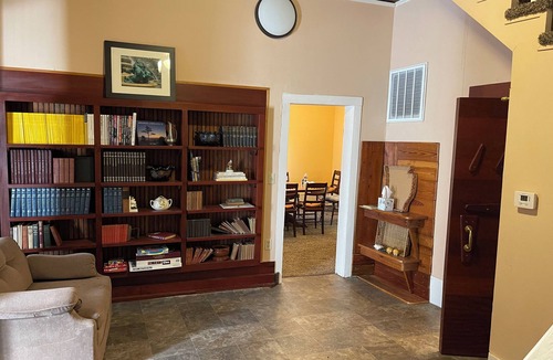 Booneville House | Charming 2-bedroom house in lovely Booneville with AC, WiFi