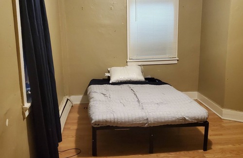 Waterville Apartment | Charming 3-bedroom apartment with WiFi, AC in pleasant Waterville