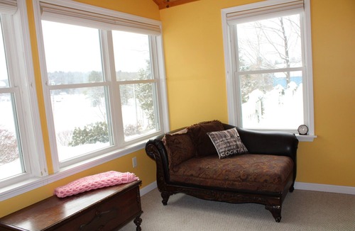 Orrington House | Charming 3-bedroom lake house in Orrington with Wi-Fi, AC and boat dock.