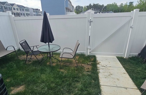 Ruther Glen House | Charming 3-bedroom 2.5 bath townhome with WiFi and AC in Ruther Glen