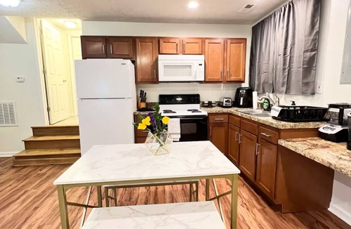 Cross Lanes Apartment | Charming Apartment in CrossLanes