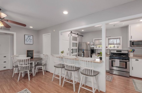 Camelback East House | Charming Bungalow in the heart of Phoenix/Biltmore area.