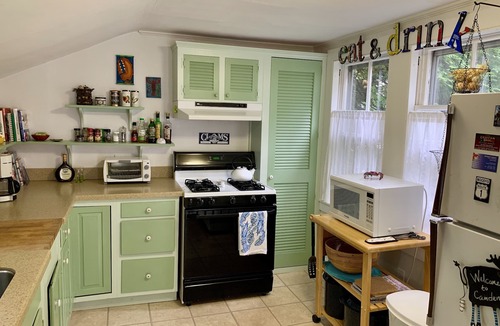 Camden House | Charming Cottage a Stroll to Camden Harbor-New September dates available!