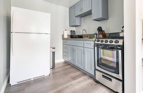 Pasadena Apartment | Charming Pasadena 1BR. Walk to Metro and Shops