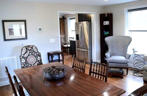 New River Cottage | Charming Retreat: Pet-Friendly Classic Rental for Outdoor Activities in Pulaski County, VA