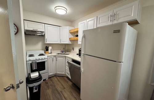 Capital View Apartment | Charming studio with AC in the heart of Little Rock