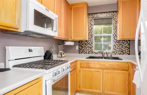 Santa Rosa House | Charming Wine Country Home w/Hot Tub near Downtown