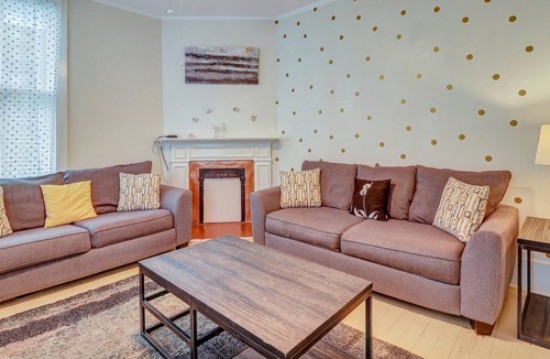 Dixon Park Apartment | Cheerful Victorian District Digs Near Forsyth w/ Courtyard by Lucky Savannah