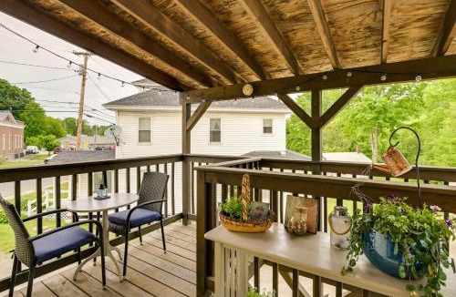 Dover-Foxcroft Apartment | Chic & Central Apartment ~ 6 Mi to Sebec Lake!