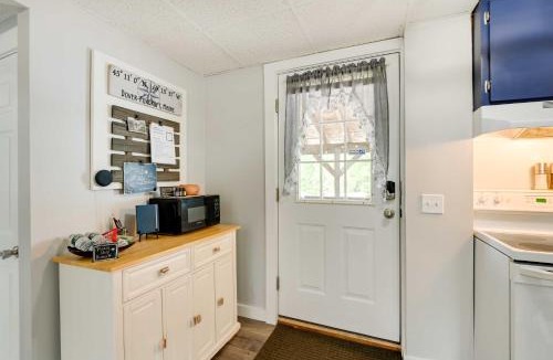 Dover-Foxcroft Apartment | Chic & Central Apartment ~ 6 Mi to Sebec Lake!