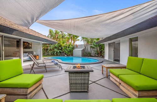 View Park-Windsor Hills House | Classic LA Mid-Century 4Bed/4Bath - Heated Pool