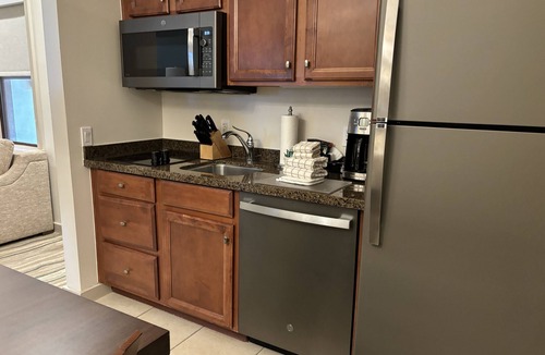 Palm Desert Condo | Coachella 1 or Coachella 2 Weekend, 1 BR Villa, Full Resort Access sleeps 4.