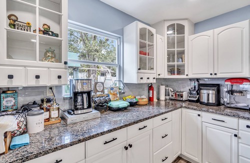Rustic Oaks House | Coastal Escape: Kid-Friendly Home, Heated Saltwater Pool & Playground