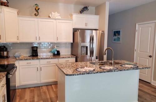 Cedar Point Villa | Coastline Townhome Beach Getaway - Located by The Emerald Isle Bridge