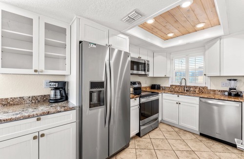 Avon By The Sea Condo | Cocoa Beach Club - Oceanfront Condos with Pool next to Pier and Port Canaveral