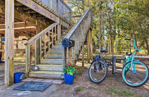 Theodore Apartment | Coden Vacation Rental w/Bay Access!