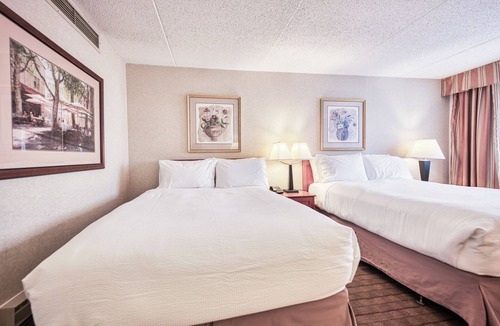 Parkhill-Stanley Park Hotel | Comfort for Everyone at Amenida Residences : Spacious Two-Bed Rooms Await!