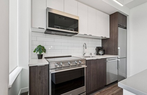 Victoria Park Apartment | Comfortable 1 Bedroom Stay at BLVD Beltline