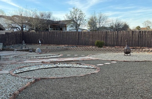 Clarkdale House | Comfortable Nature bedroom, Shared Newley Remodeled Space in tranquil Clarkdale