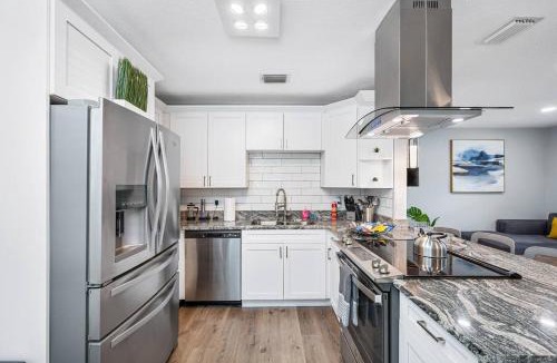 Sulphur Springs House | Contemporary & Fully Updated Heated Pool Home