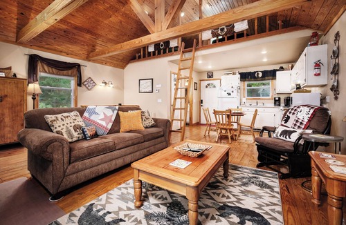 Chalet Village North Cabin | Couples, Honeymoon, Anniversary Cabin, convenient to Gatlinburg, National Park