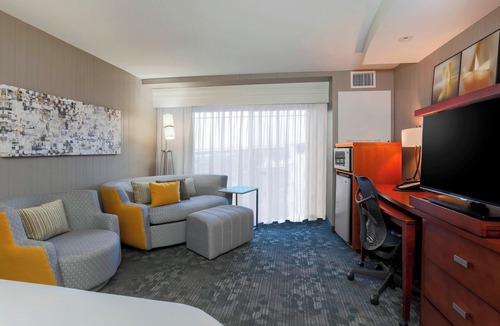 Naval Training Center Hotel | Courtyard by Marriott San Diego Airport/Liberty Station