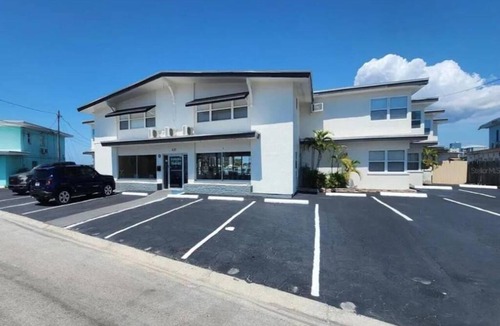 Bay Esplanade Apartment | Cozy 1 Bedroom Getaway Walk to Clearwater Beach