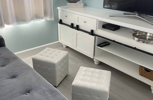 Pacific Beach Apartment | Cozy 1-bedroom Guest House in charming Pacific Beach
