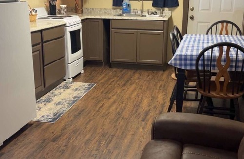 Dierks Cabin | Cozy 2-bedroom cabin in welcoming Dierks with AC on Dierks Lake Blue Ridge