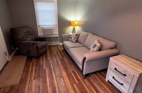 Bluewell House | Cozy 2-bedroom house in Bluefield, 6 miles from Pocahontas Trailhead